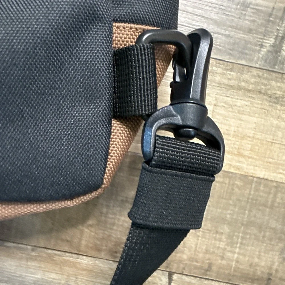 Herschel Supply Co. Heritage Shoulder Bag (8L) Black/ Saddle Brown